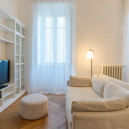 Reggenza Apartament Como