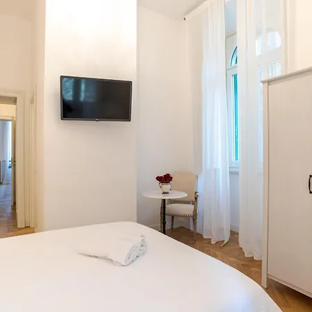 Apartment Reggenza Como