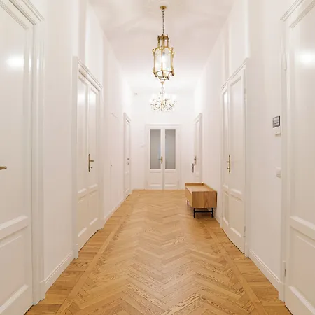 Apartment Reggenza *